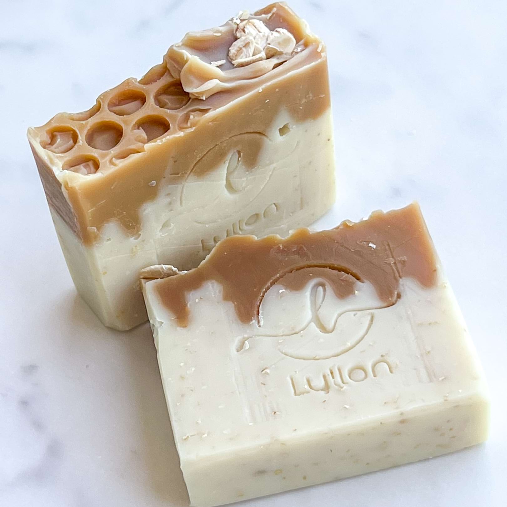 Honey Oat Lemon Face and Body Soap 蜂蜜燕麥檸檬 面包同身肥皂1
